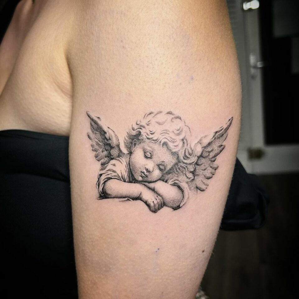 #substancetattoo #tattoo #tatouages #babytattoo #peppershading #whipshading #3rl #europeantattoo #frenchtattoo #angeltattoo #littleangel #howtotattoo #classicaltattoo #classicaldrawing #tattoostudio #tattooartist